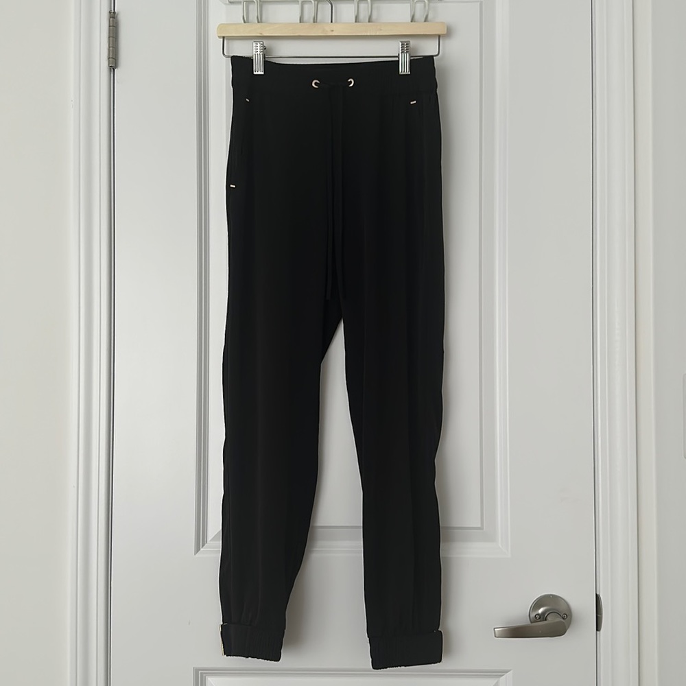 Dynamite Relaxed Fit Black Dress Pants (XS)